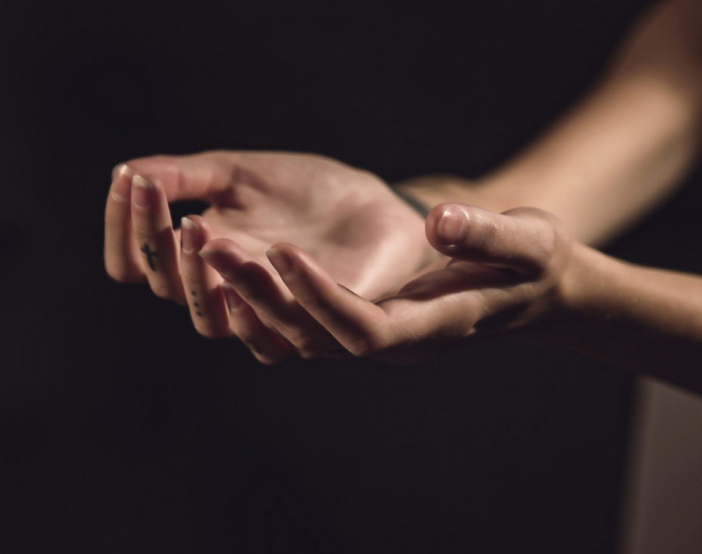 Numb, Tingling Hands and Arms in the Morning? » Scary Symptoms