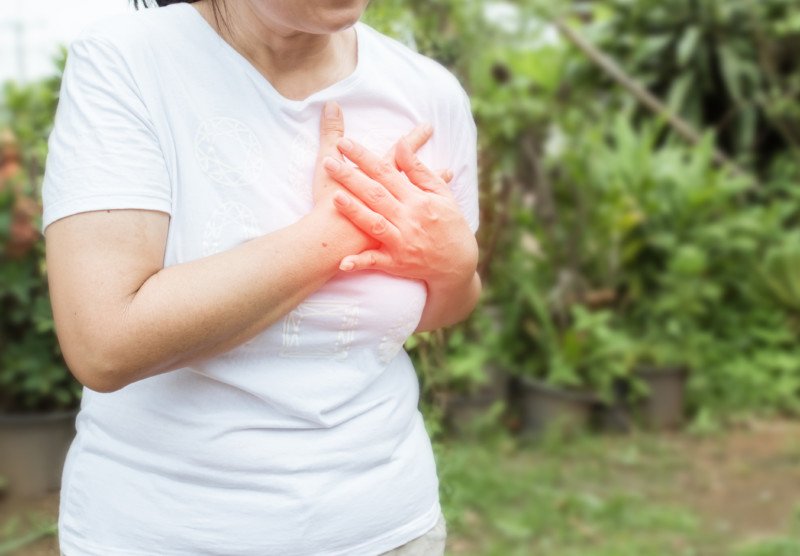Chest Pain with Hoarse Voice May Be Cancer or Aortic Aneurysm » Scary