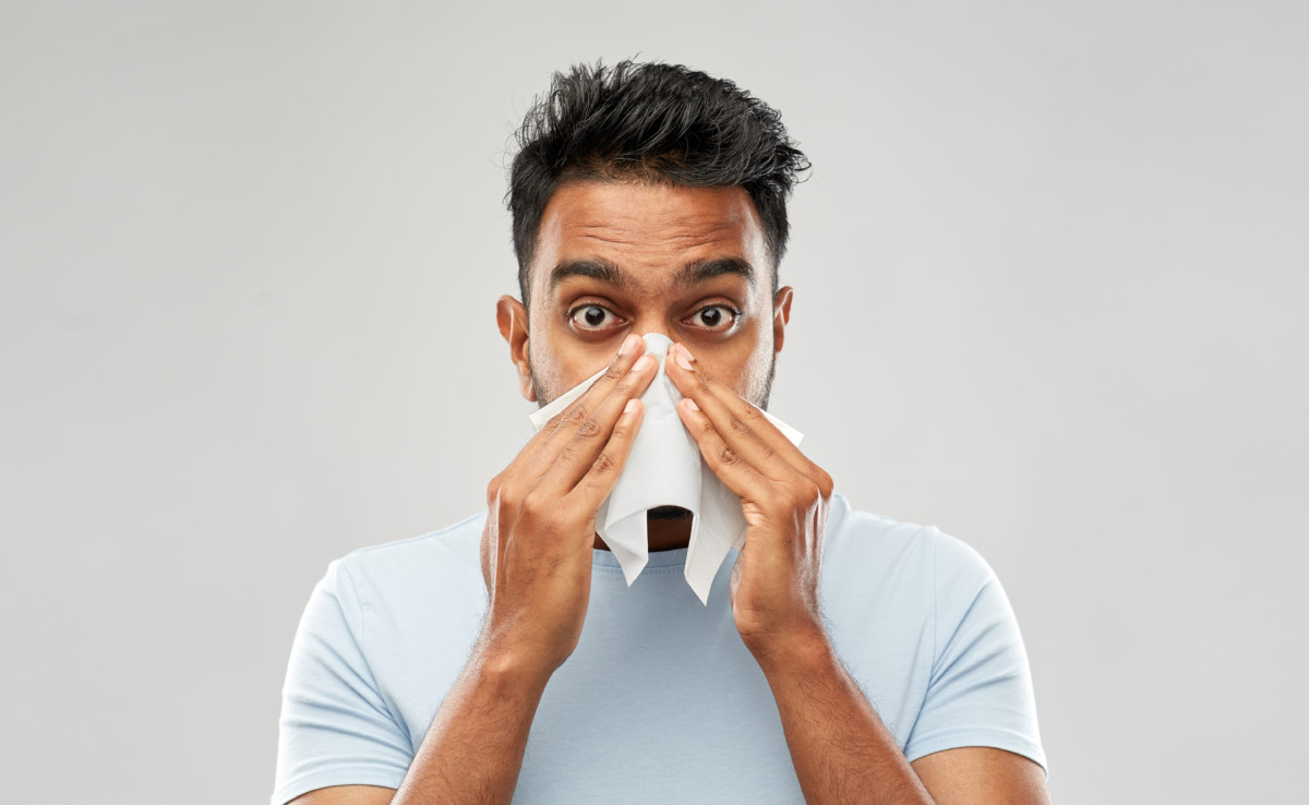 Cause of Bad Odor after Blowing Your Nose » Scary Symptoms
