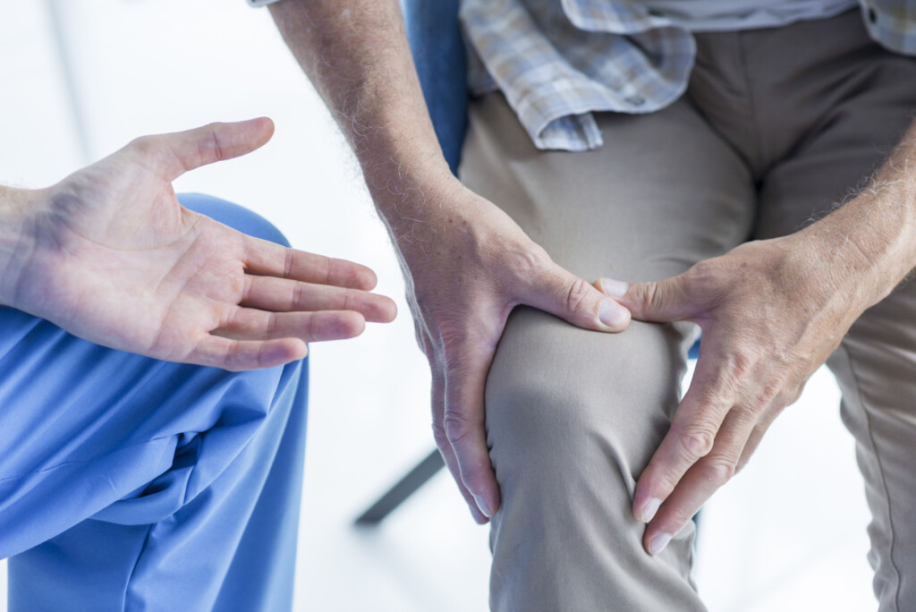 Sharp Pain In Knee Cap When Walking Up Stairs