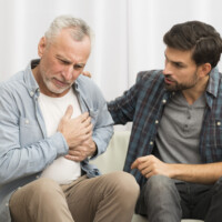 How Long Should Chest Pain Last Before Going to the ER?