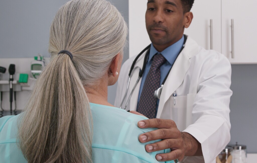 Lip Swelling Overnight Causes, How to Treat and Prevent » Scary Symptoms