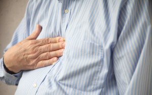 How Does Acid Reflux Cause a Stuck Food Feeling in Chest?