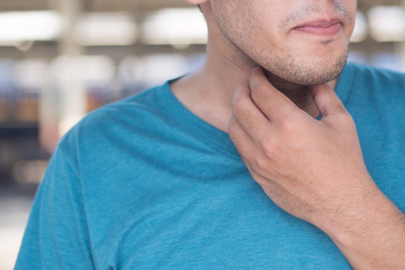 Neck, Throat Soreness May Be Caused by Exercise » Scary Symptoms