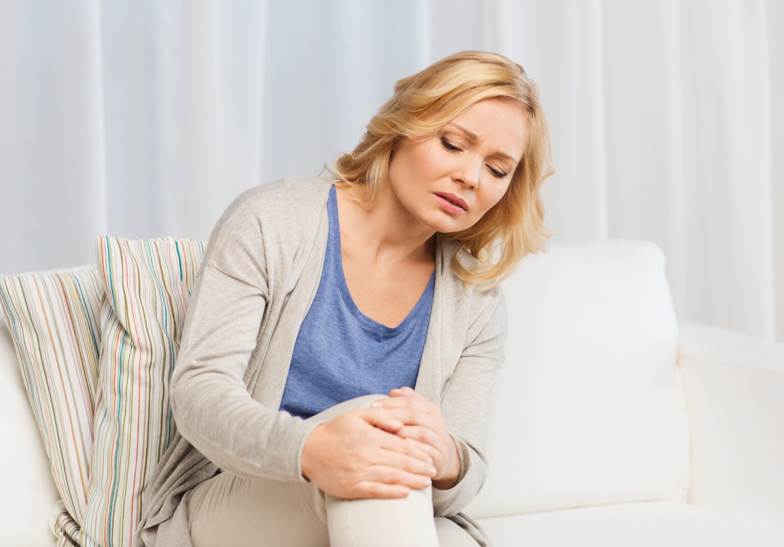 Why Your Knee Still Hurts Months After Knee Replacement » Scary Symptoms