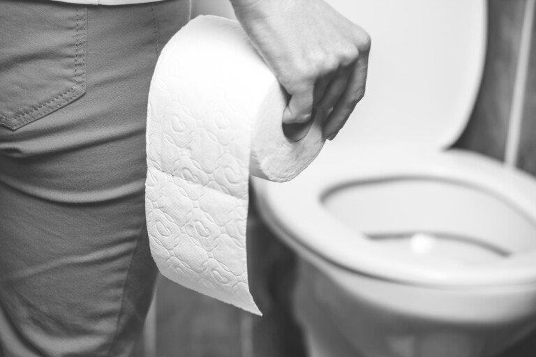 Pooping After Every Meal: Causes and Solutions » Scary Symptoms