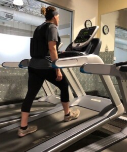 Walking on incline discount on treadmill holding on