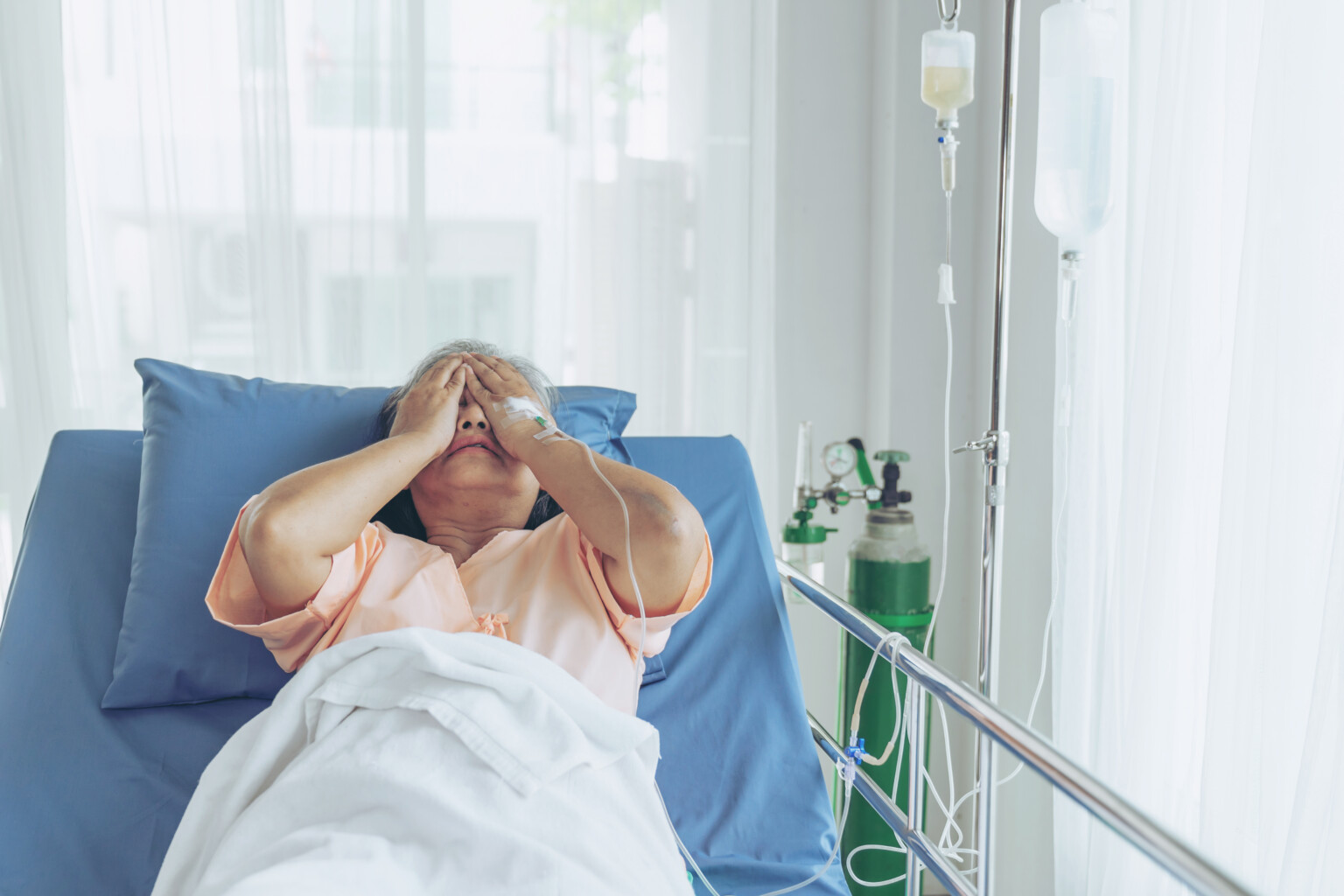 How Common Is Delirium in Elderly Hip Fracture Patients Postop? » Scary