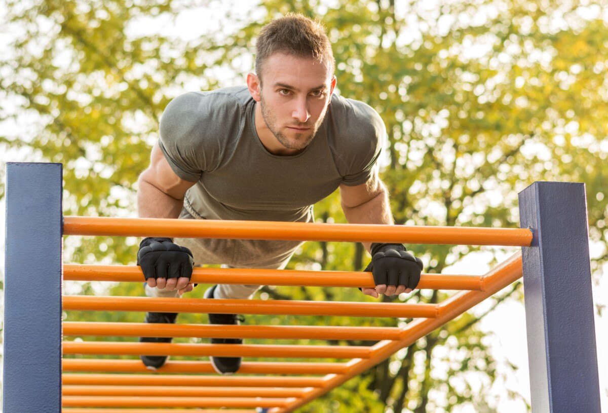 Can You Get Ripped Doing ONLY Bodyweight Exercises ? » Scary Symptoms