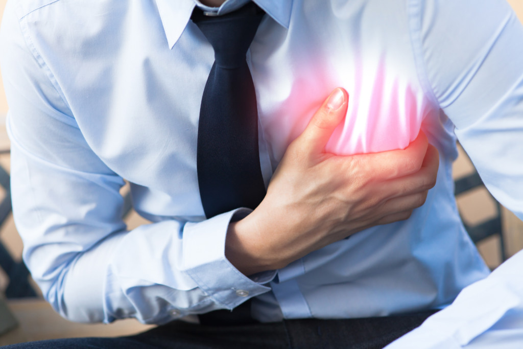 Sudden Sharp Chest Pains on Left Side: Causes » Scary Symptoms