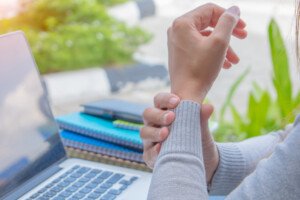 Can You Suddenly Get Carpal Tunnel Syndrome in Both Hands ?