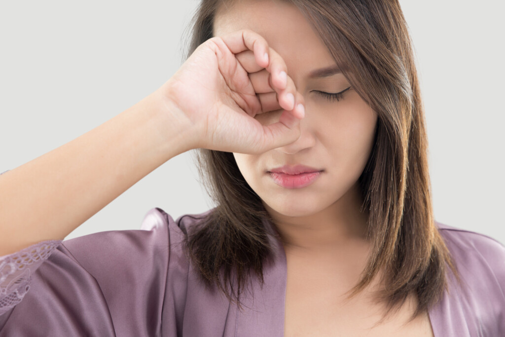 Cause of Pain in One Eye When Looking Up or Down » Scary Symptoms