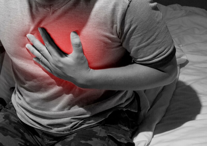 Chest Pain from Gas Bubbles vs. Heart Attack Pain » Scary Symptoms