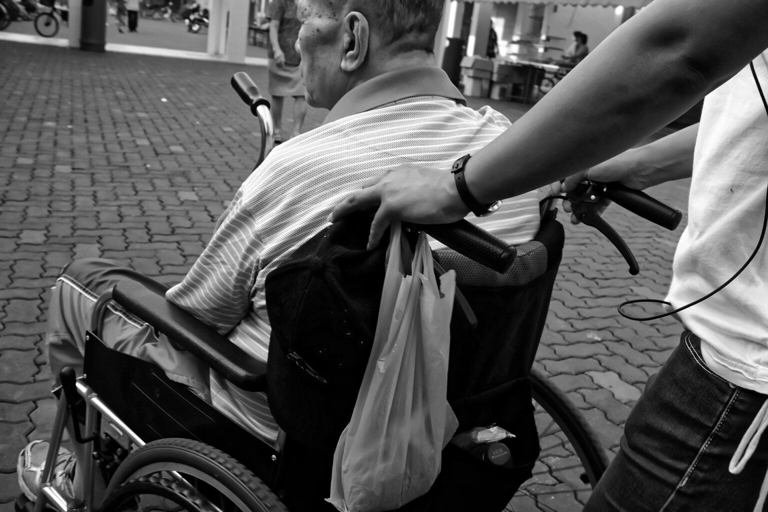 Best Exercise for Making Pushing a Wheelchair Easier on Back » Scary