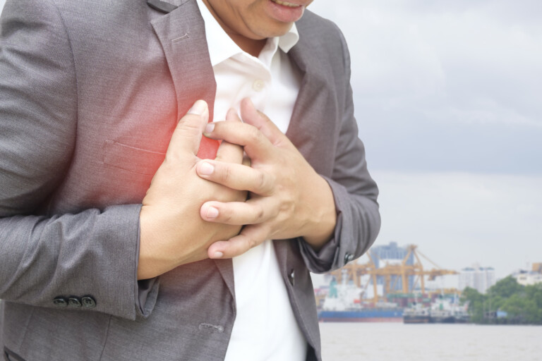 Just How Do Panic Attacks Cause Chest Pain? » Scary Symptoms