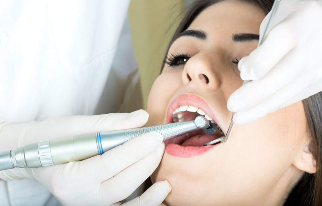 SUDDEN Onset Sensitivity of Some Teeth Causes, Solutions » Scary Symptoms