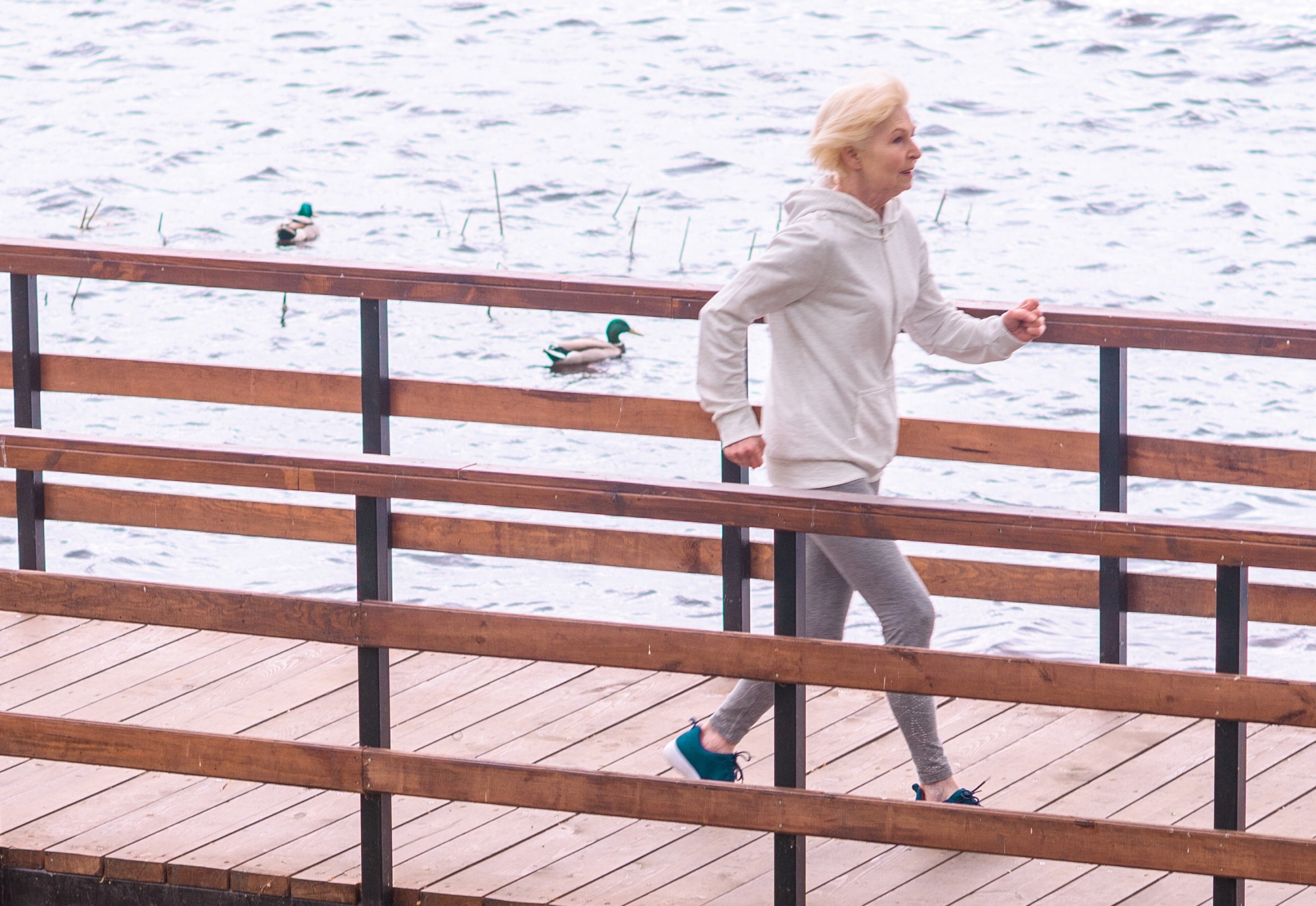 Why Older Women Shouldn’t Use Walking Sticks when Fitness Walking