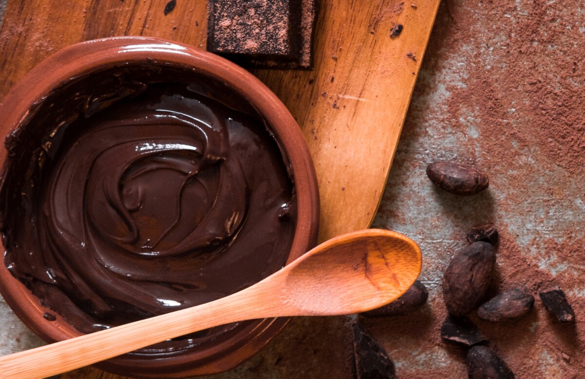 How Long Does It Take Chocolate to Trigger Acid Reflux? » Scary Symptoms