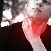 Does Low Thyroid Cause a Lump Feeling in the Throat?