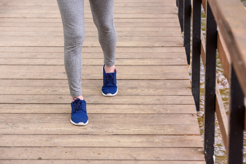 Can Excessive Walking Cause Knee Bursitis? » Scary Symptoms